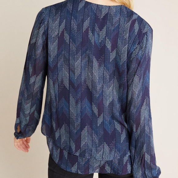 Anthropologie Cloth & Stone Dotted Herringbone Blouse, Blue Motif, Size Small - Picture 8 of 8